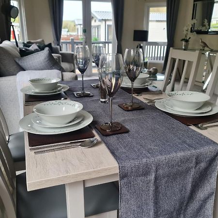 The Ceredigion - Plot 26, Woodlands Lodge Retreat, New Quay, West Wales Llanina 外观 照片