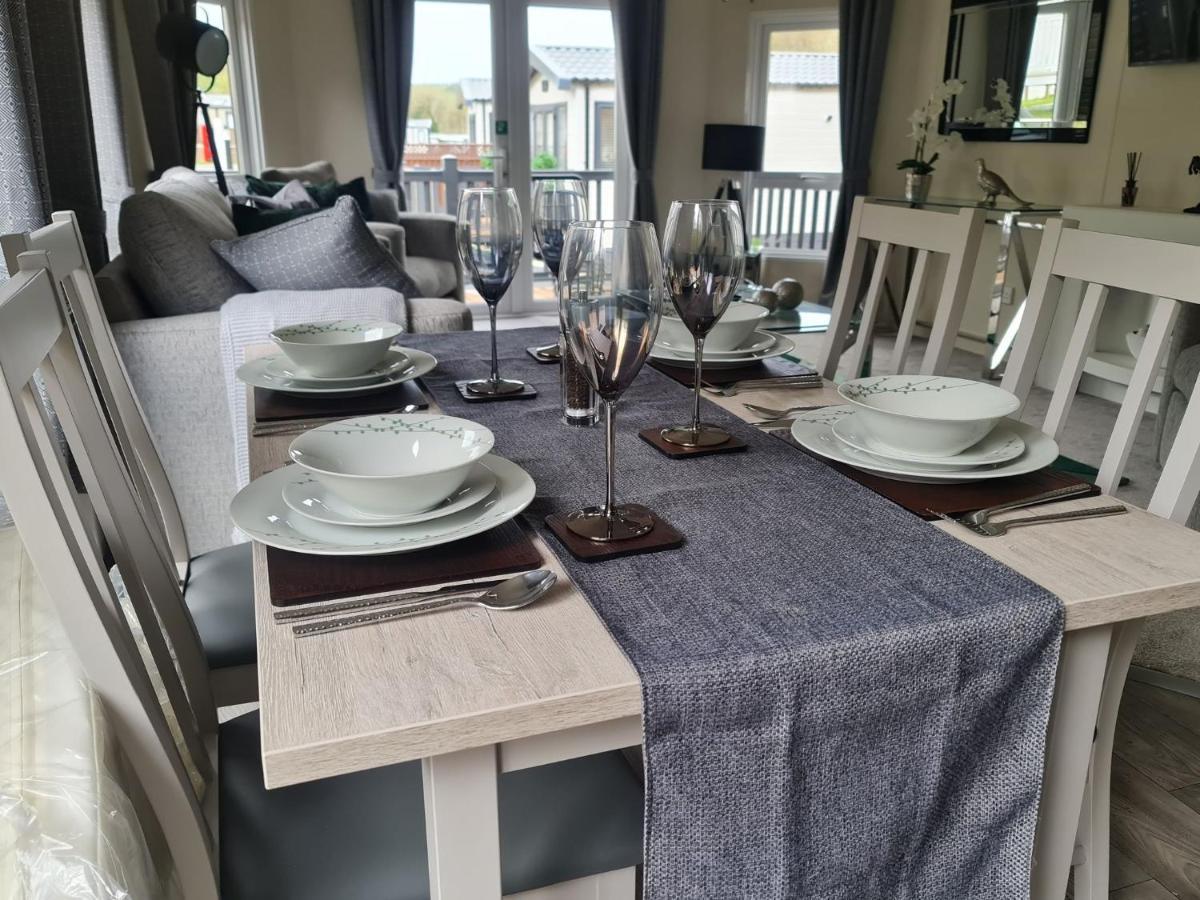 The Ceredigion - Plot 26, Woodlands Lodge Retreat, New Quay, West Wales Llanina 外观 照片